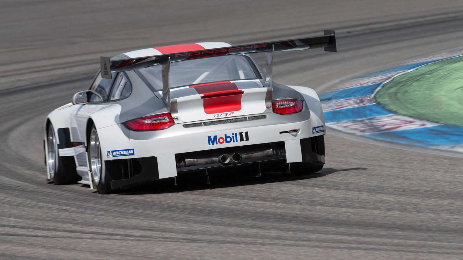 Porsche 997 GT3R - Skate Deck Wall Art