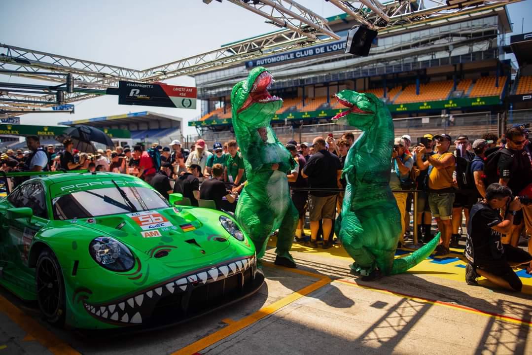 Porsche 911 GT3R 'Rexy' - Skate Deck Wall Art