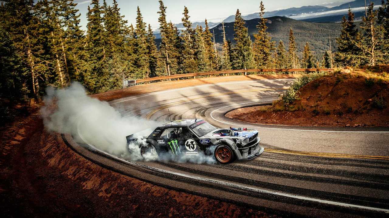 Ken Block's 1965 Ford Mustang Hoonicorn RTR - Skate Deck